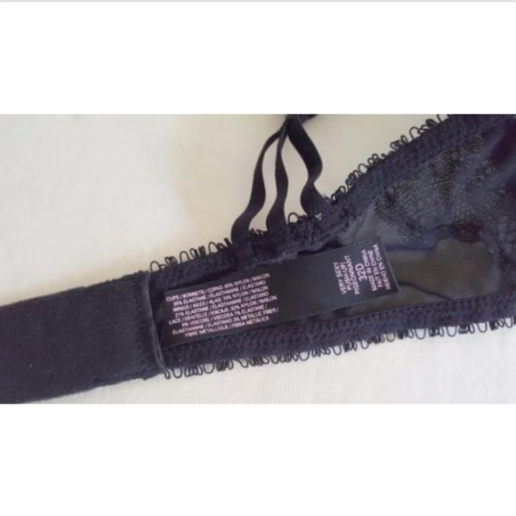 VICTORIA SECRET Very Sexy Push Up Bra - Picture 3 of 4